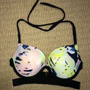 32D Victoria Secret swimsuit top